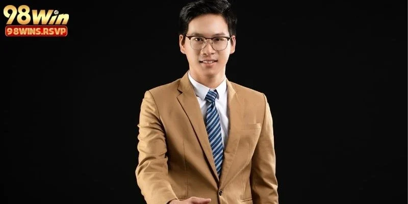 ceo 98win 1 Đôi nét về CEO 98win Hoàng Văn Long